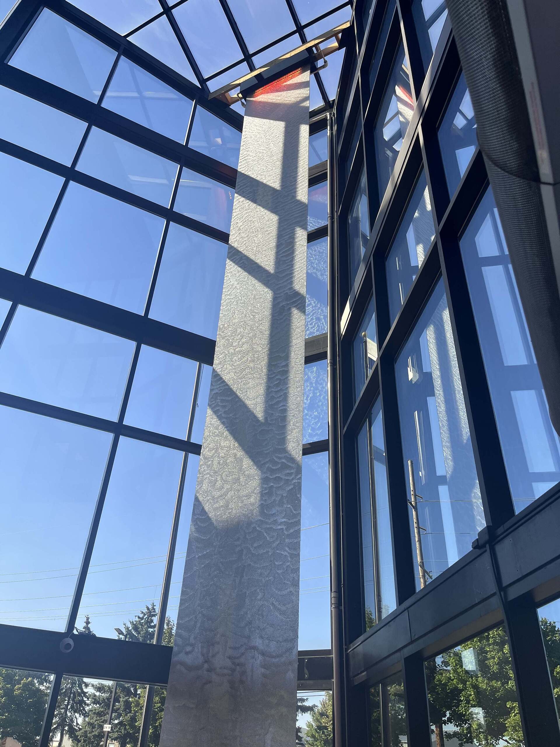 50′ high Frameless Stainless Steel Mesh Water Wall at Corporate Lobby in Detroit, Michigan 3 (1)