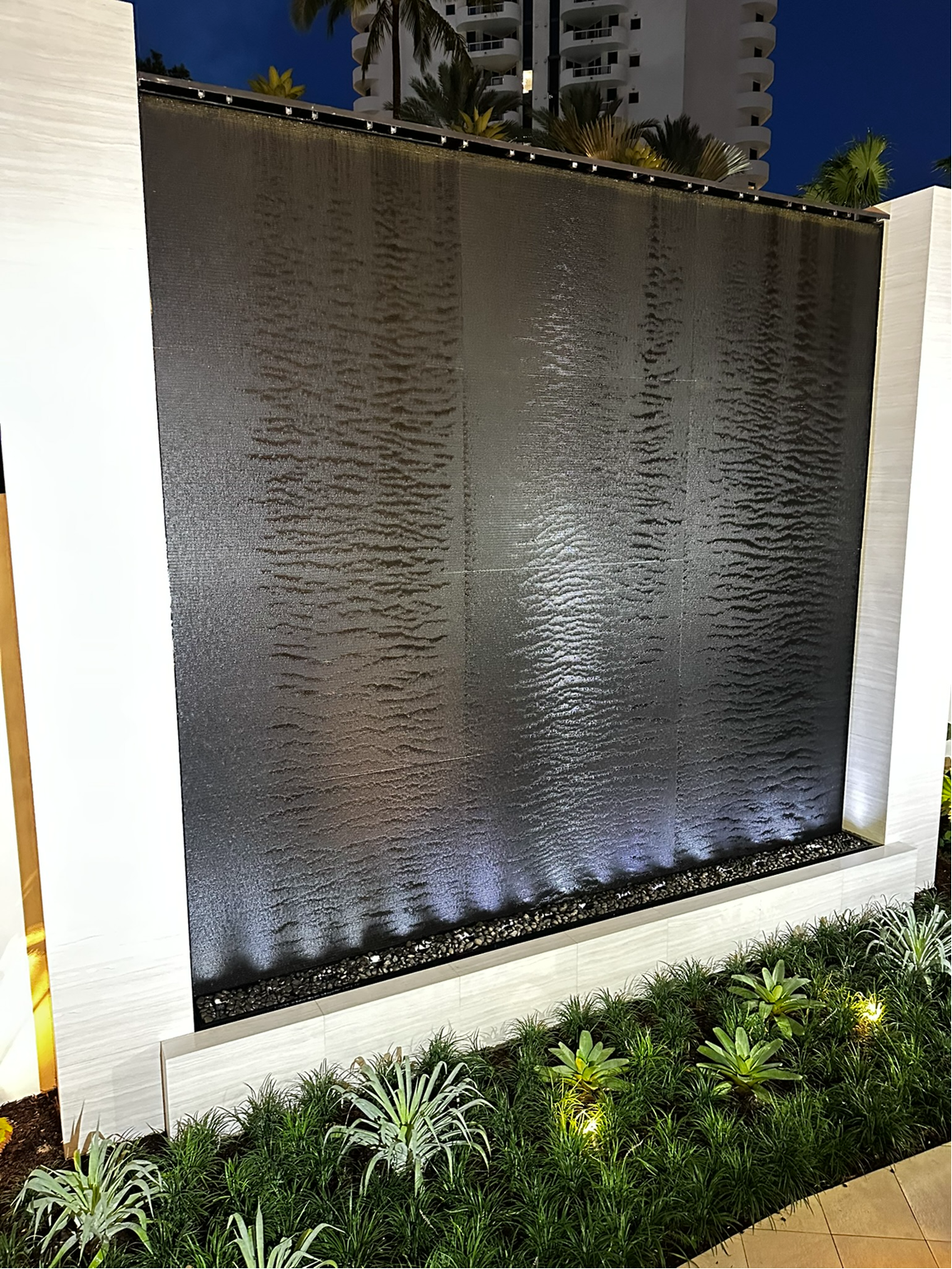 Black Scored Acrylic Water Wall Outdoor Exterior at North Tower at The Point in Aventura (Miami), FL Black Scored Acrylic Water Wall Outdoor Exterior at North Tower at The Point in Aventura (Miami), FL