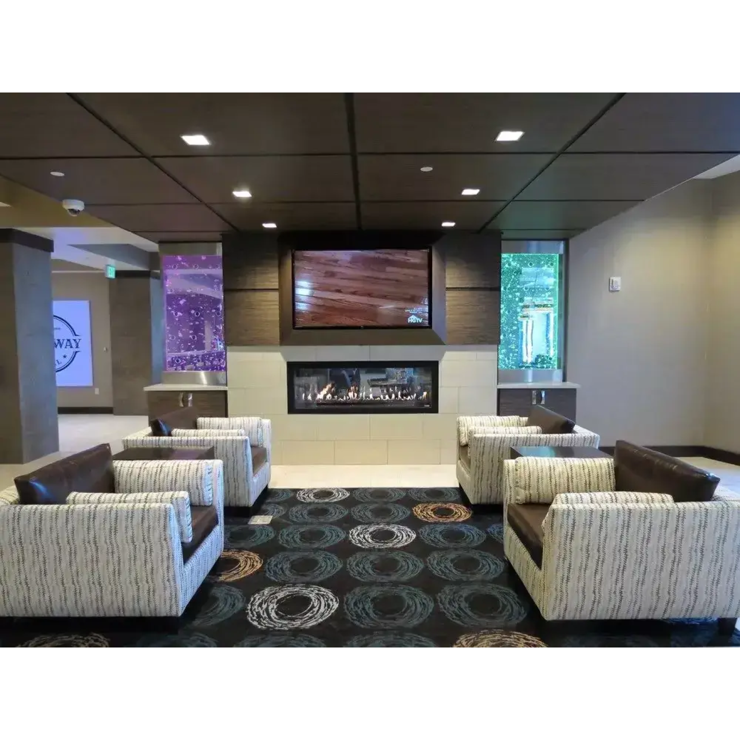 Bubble Wall-Rod Peg Style-Swirley at Holiday Inn South Jordan, Utah