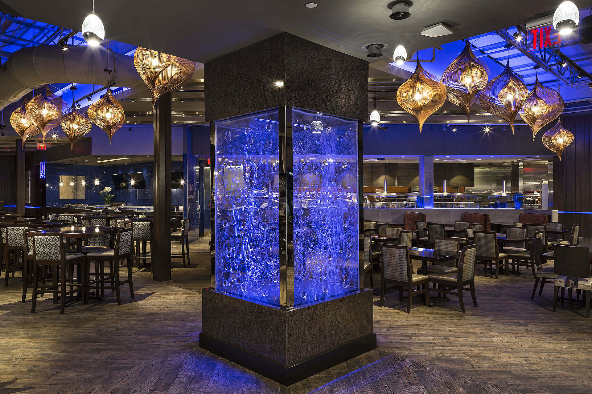 Bubble Wall-Rod Peg Style-Swirley at Kona Grill Winter Park Orlando