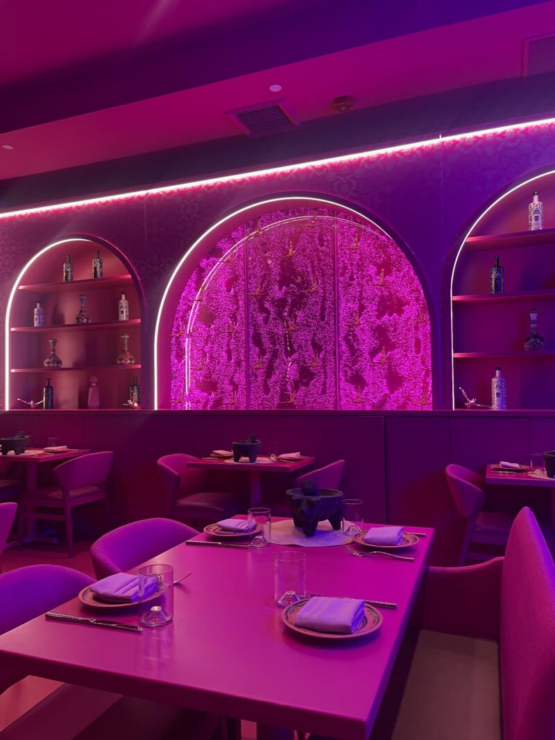 Bubble Wall-Rod Peg Style-Swirley at Rosa Mexicano Restaurant in Las Vegas, Nevada Bubble Wall-Rod Peg Style-Swirley at Rosa Mexicano Restaurant in Las Vegas, Nevada