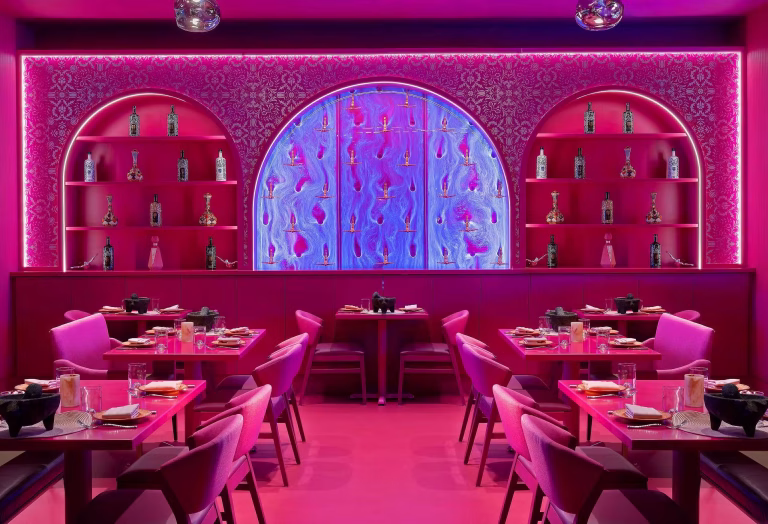 Bubble Wall-Rod Peg Style-Swirley at Rosa Mexicano Restaurant in Las Vegas, Nevada Bubble Wall-Rod Peg Style-Swirley at Rosa Mexicano Restaurant in Las Vegas, Nevada