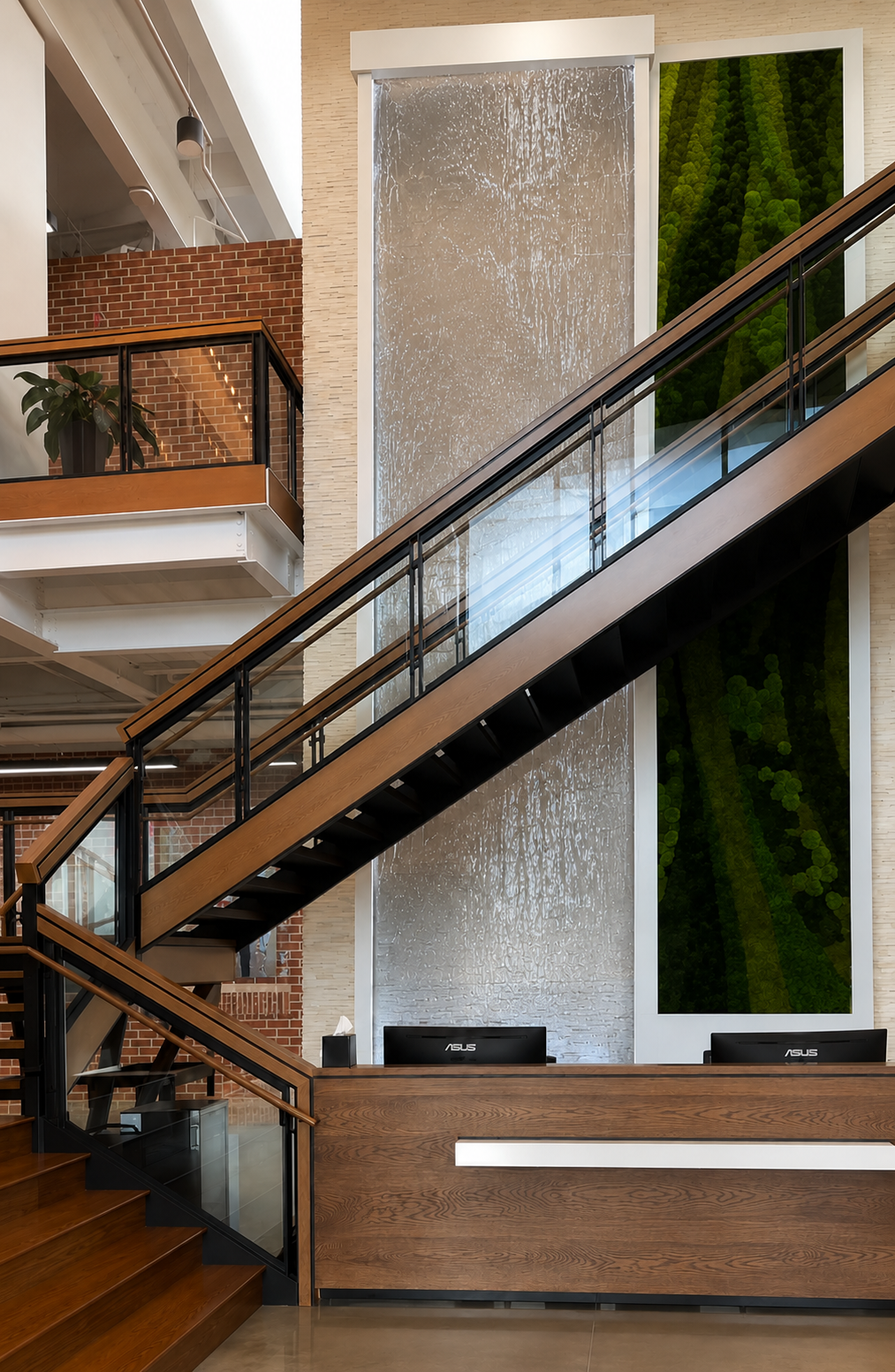 Clear Acrylic Polycarbonate Water Wall for Betenbo Clear Acrylic Polycarbonate Water Wall for Betenbo