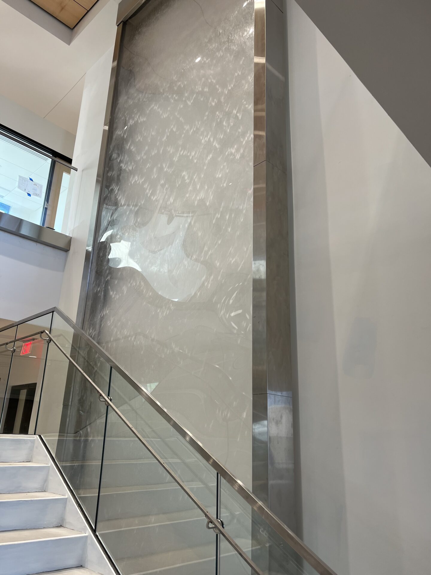 Enclosed-Sealed-Water-Wall-for-Pinnacle-Bank-in-Bowling-Green-Kentucky