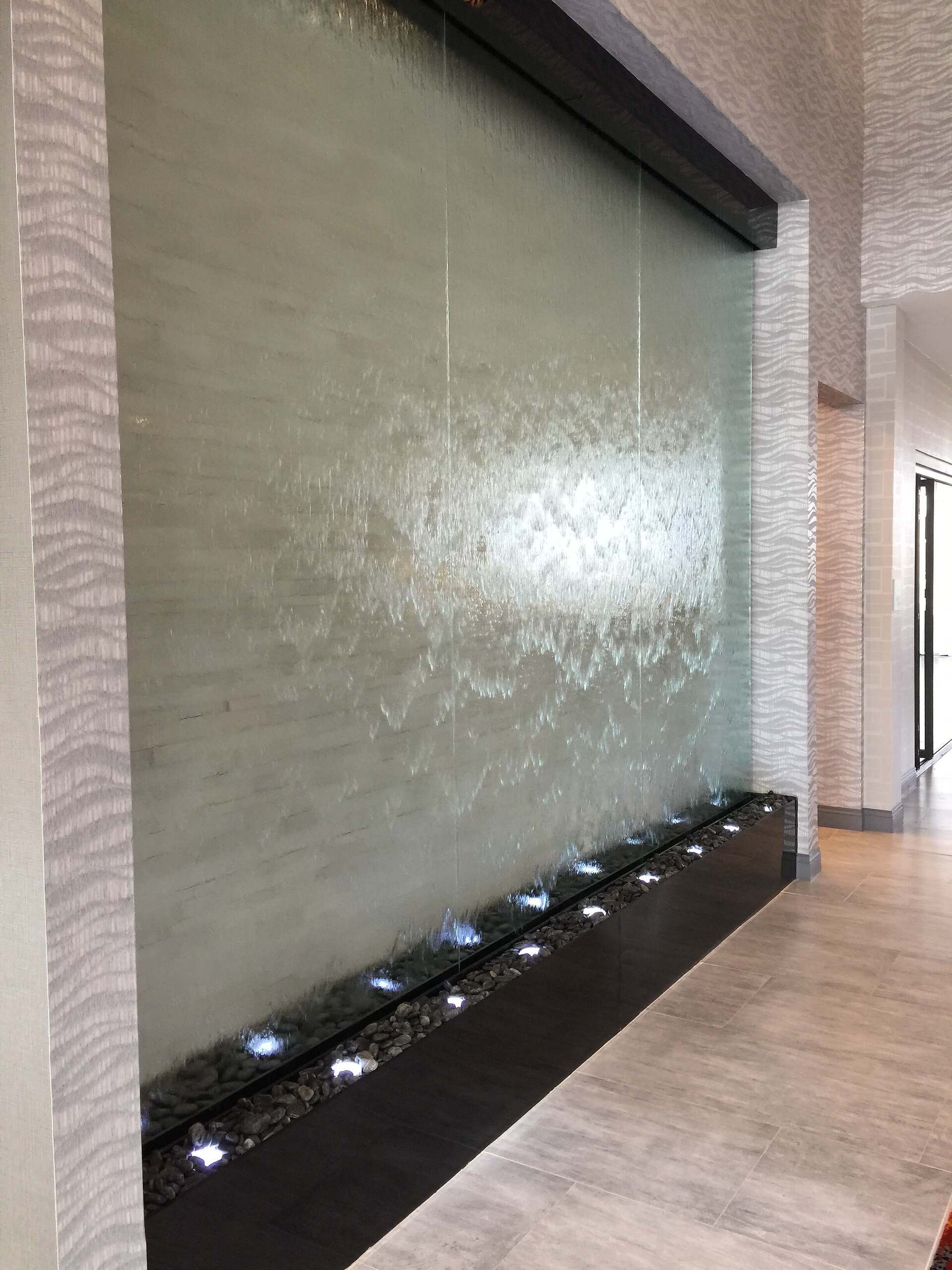 Glass Water Wall at Holiday Inn Houston Airport 3 1 rotated