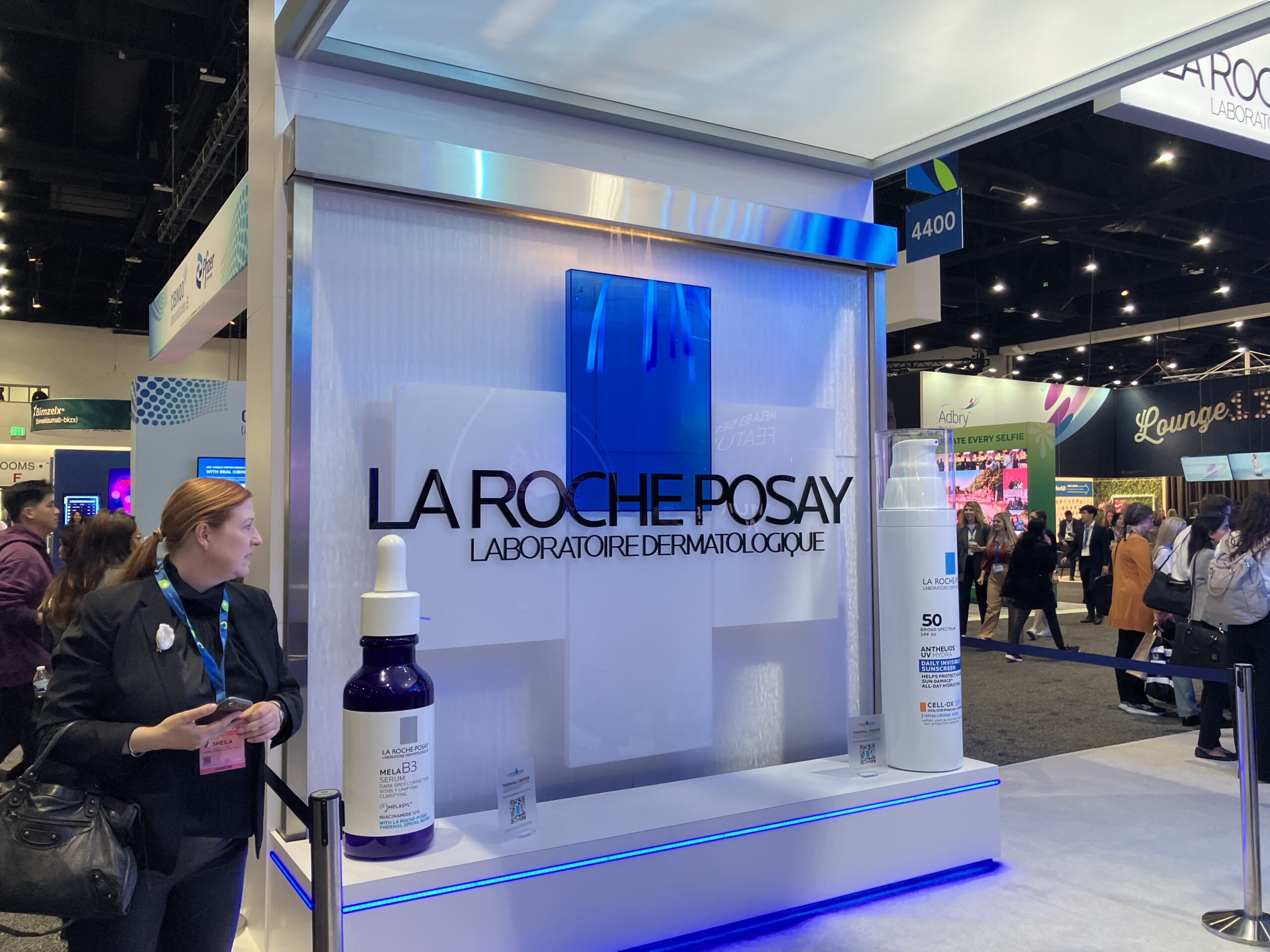 Glass Water Wall with Logo for L’OREAL Tradeshow Exhibit Booth at San Diego Convention Center