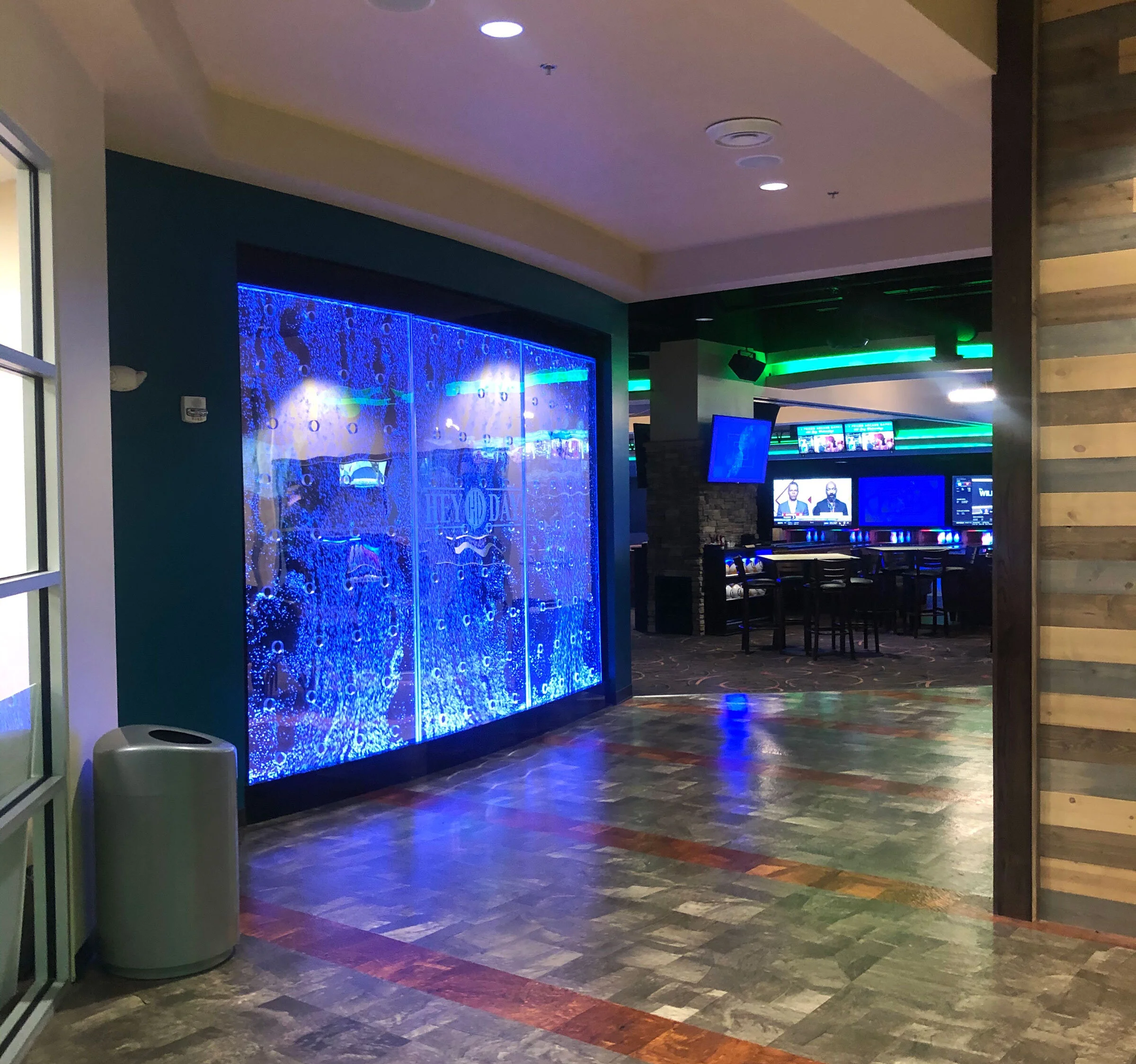 Rod-Swirley-Bubble Wall for HeyDay Entertainment in Denison, Texas 2