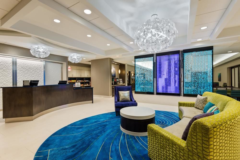 Vertical Chamber Bubble Wall-Homewood SUites Orlando, Florida 2