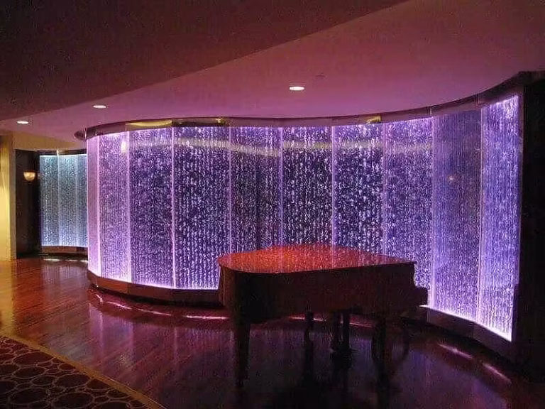 Vertical Chamber Bubble Wall at Grand Hyatt Cairo, Egypt Vertical Chamber Bubble Wall at Grand Hyatt Cairo, Egypt