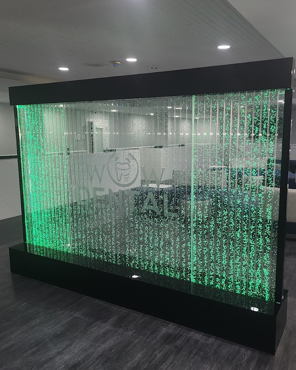 Vertical Chamber Bubble Wall with Etched Logo-Wow Dental in Detroit, Michigan