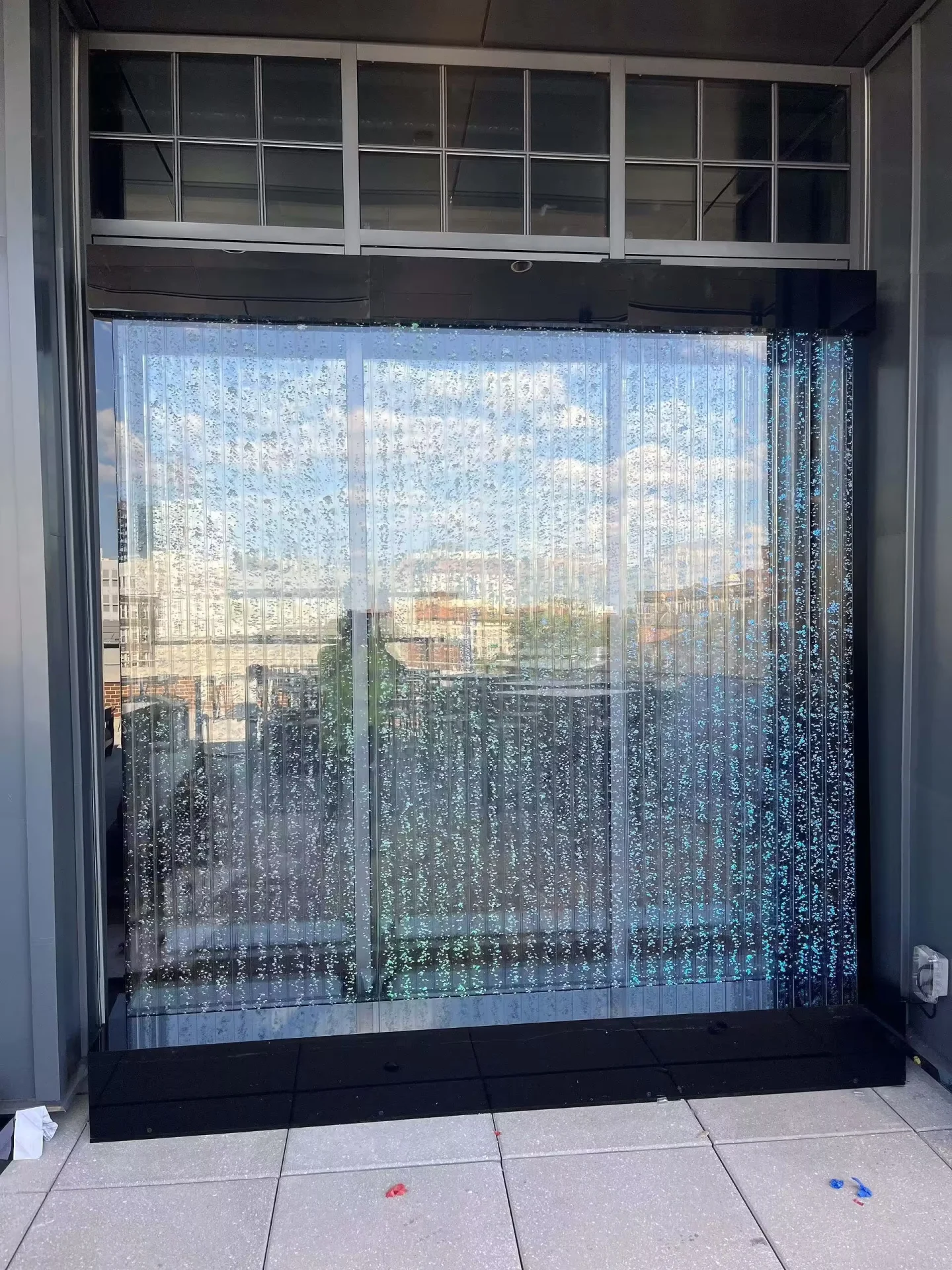 Vertical Chamber Bubble Walls Outdoor at Fenway Park in Boston, Massachusetts - Image 2