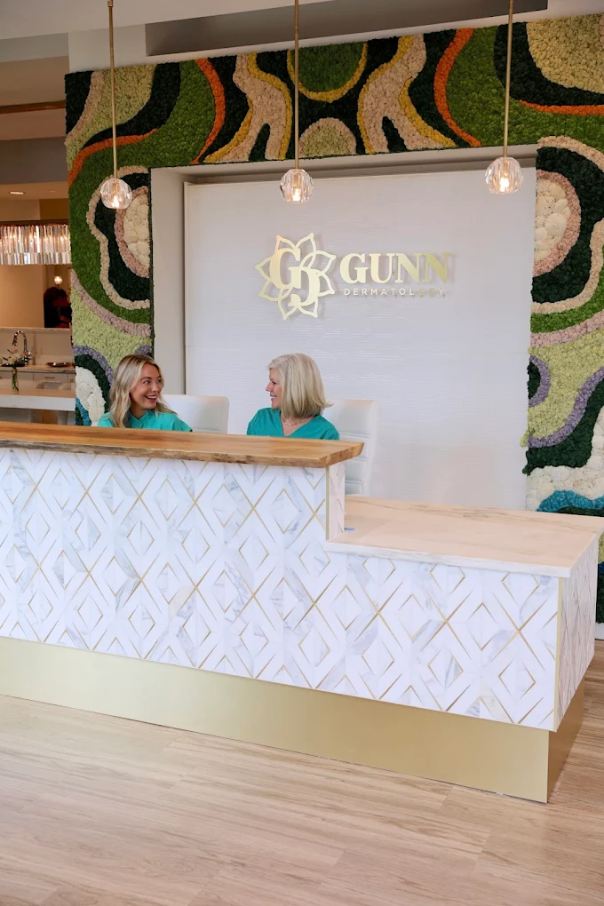 White Scored Acrylic Water Wall for Gunn Dermetology in Mountain Brook Alabama 3